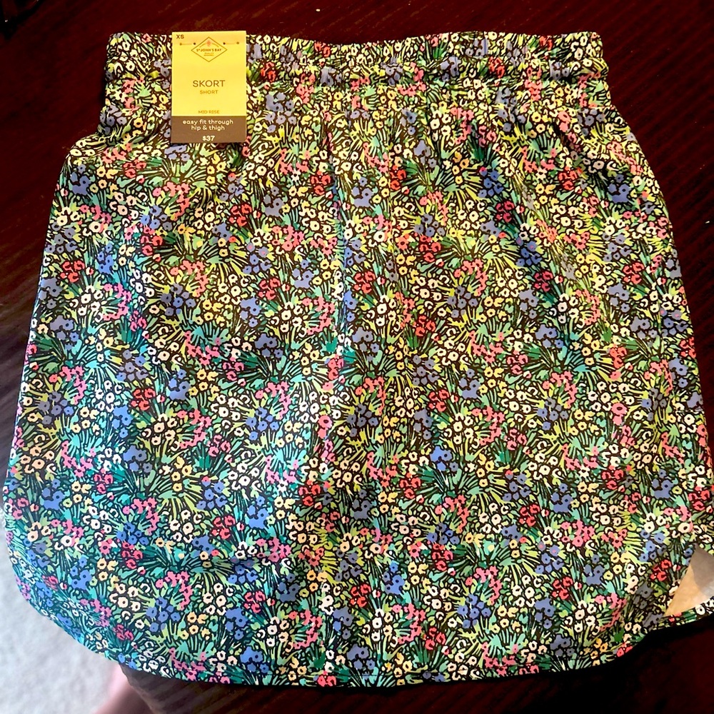 ‼️SALE‼️NWT St. John's Bay Womens Mid Rise Skort‼️